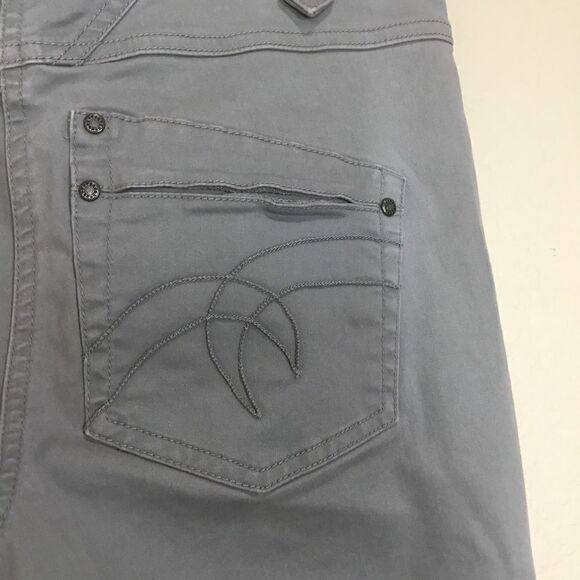 Apriori Straight-Leg Jeans (E13) - Picture 4 of 8